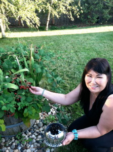 Oyunaa picking berries